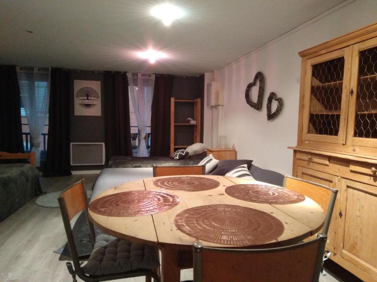 Espace Grenouillit Le Puy En Velay מראה חיצוני תמונה